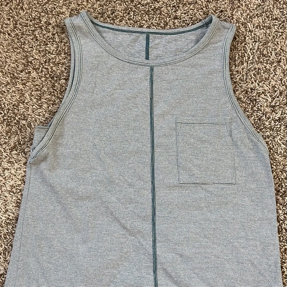 Lucy tank top striped Athletic blue & white size medium